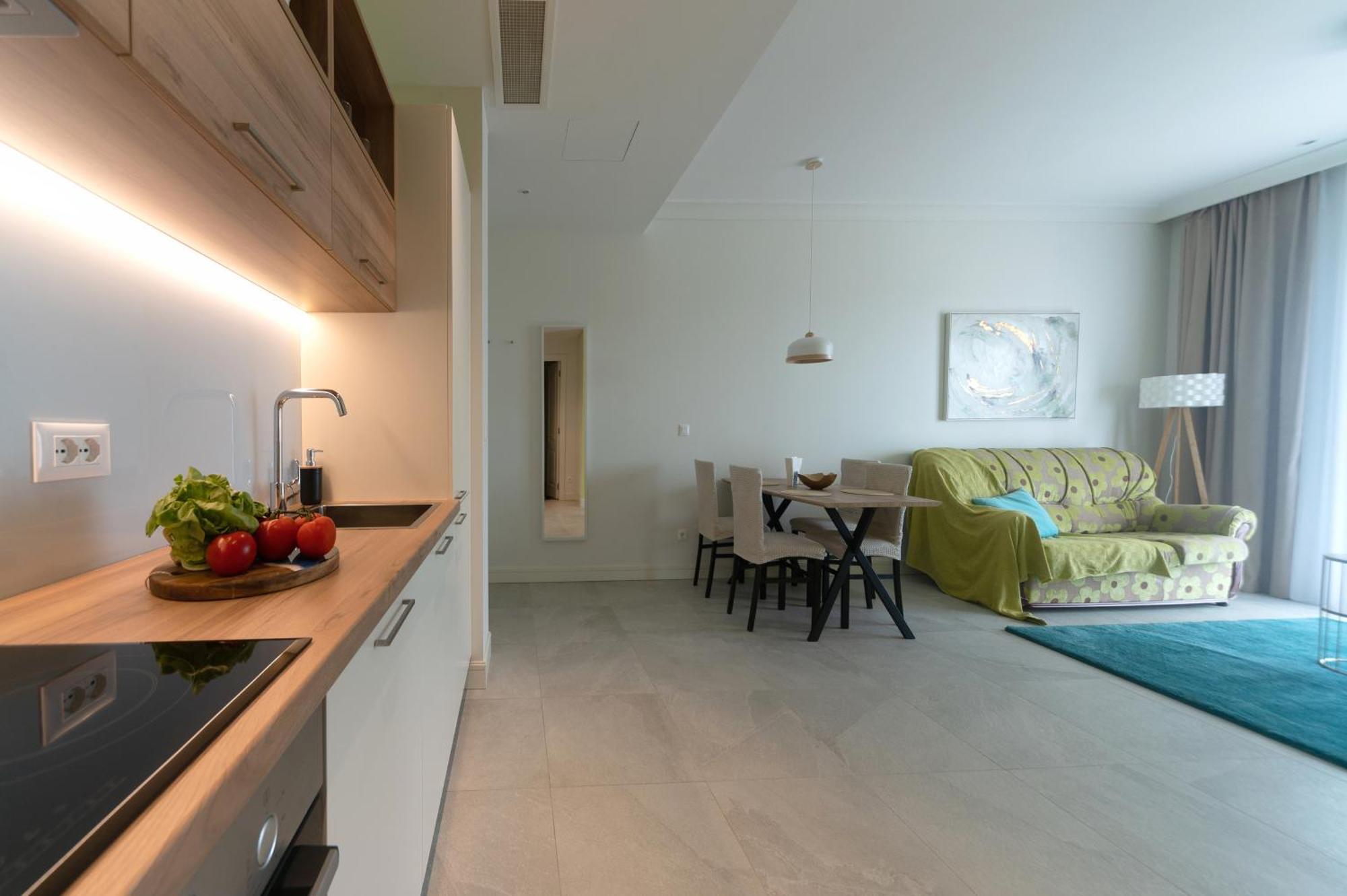 Lustica Apartments Central Tivat Buitenkant foto