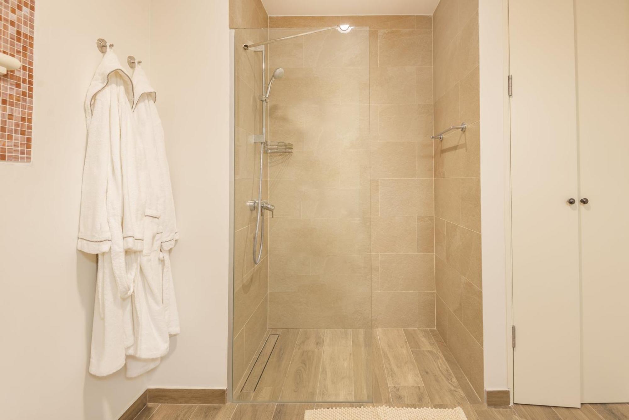 Lustica Apartments Central Tivat Kamer foto